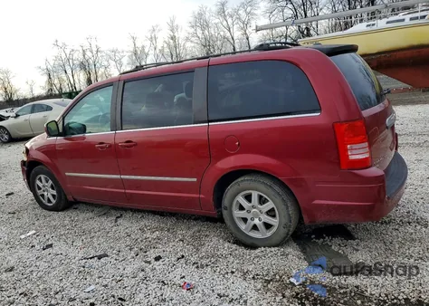 2010 Chrysler Town & Country Touring Plus from USA, damaged, VIN 2A4RR8DX7AR330738